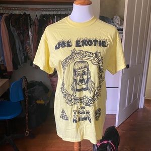 Joe Exotic t shirt - unisex M